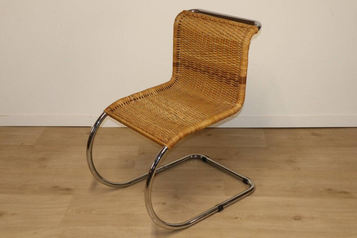 Chaise vintage "MR10" par Ludwig Mies van der Rohe