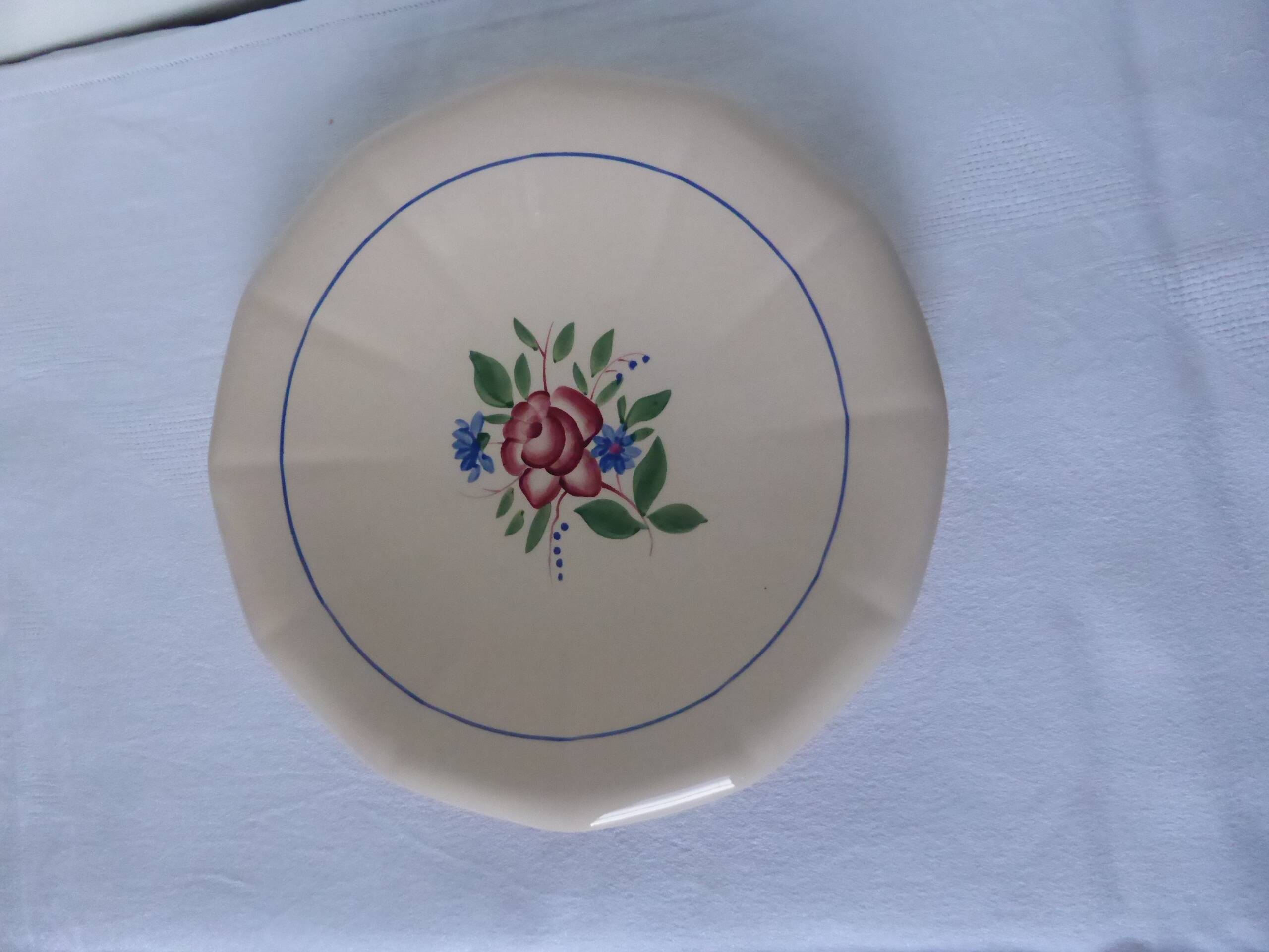 Digoin Sarreguemines dish with round cap
