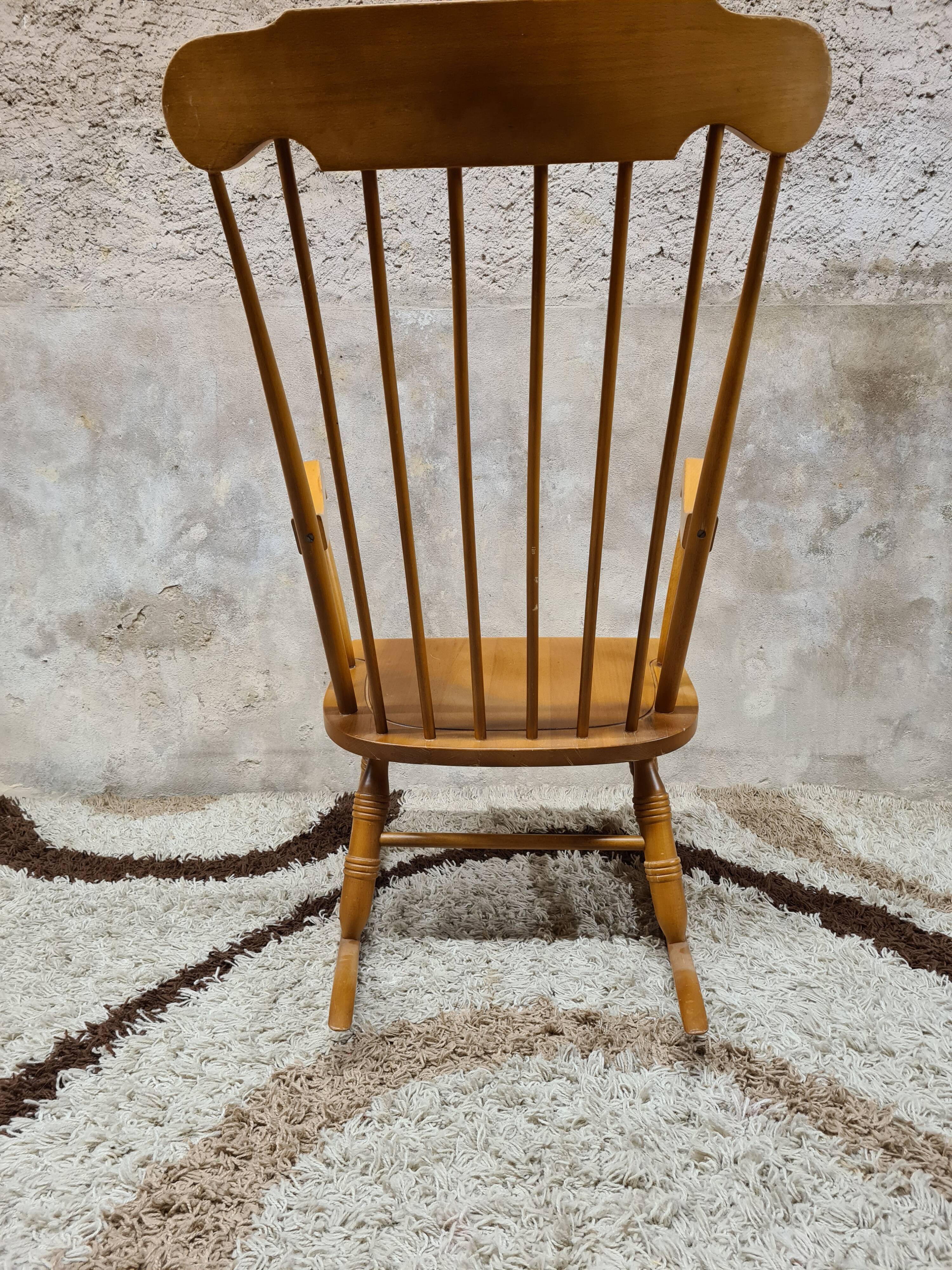 Rocking-chair scandinave 1970 vintage