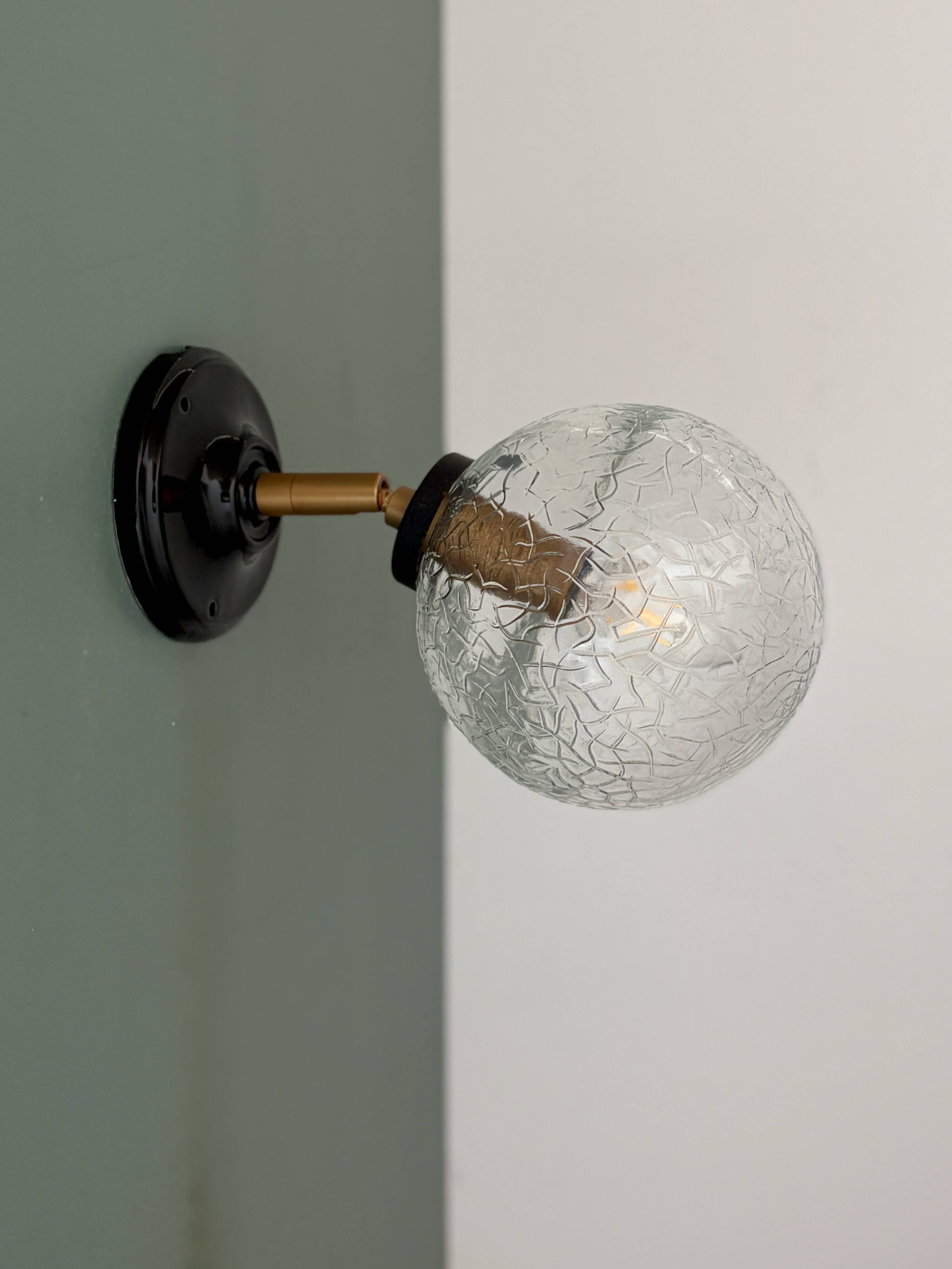 Applique globe vintage en verre effet craquelé
