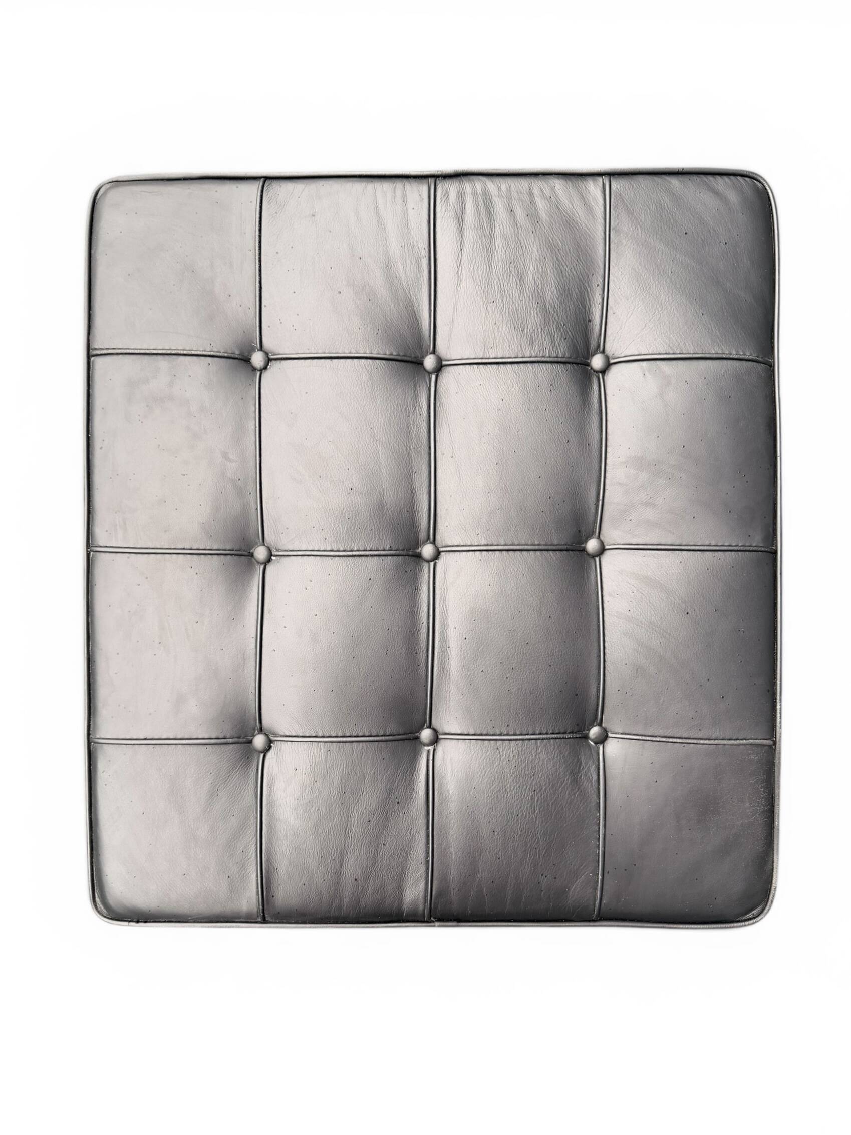 Ottoman Barcelona Original Knoll - Black Leather & Chrome - Design 1929