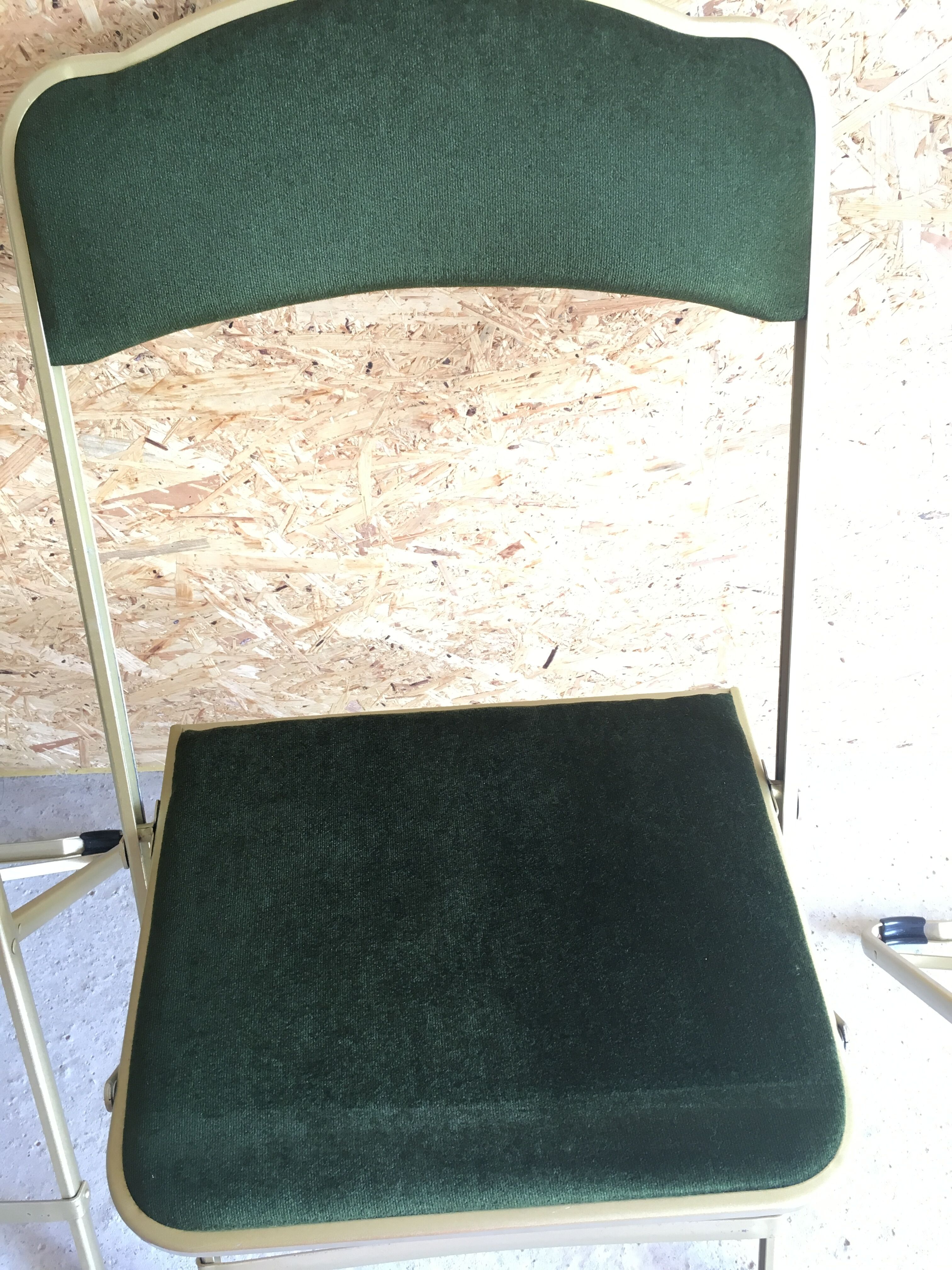 Lot of 4 golden folding chairs green velvet
