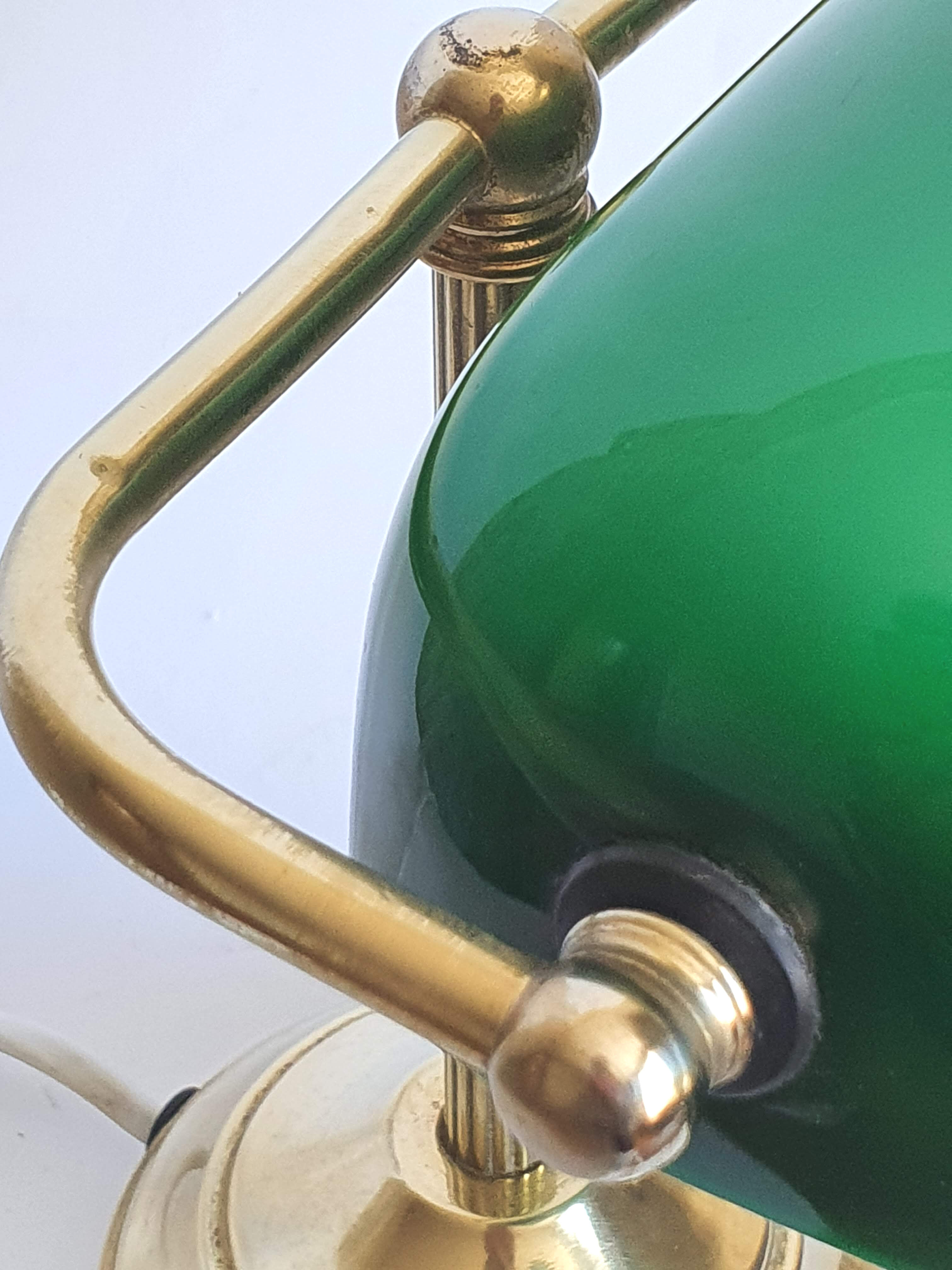 Notary or banker's lamp