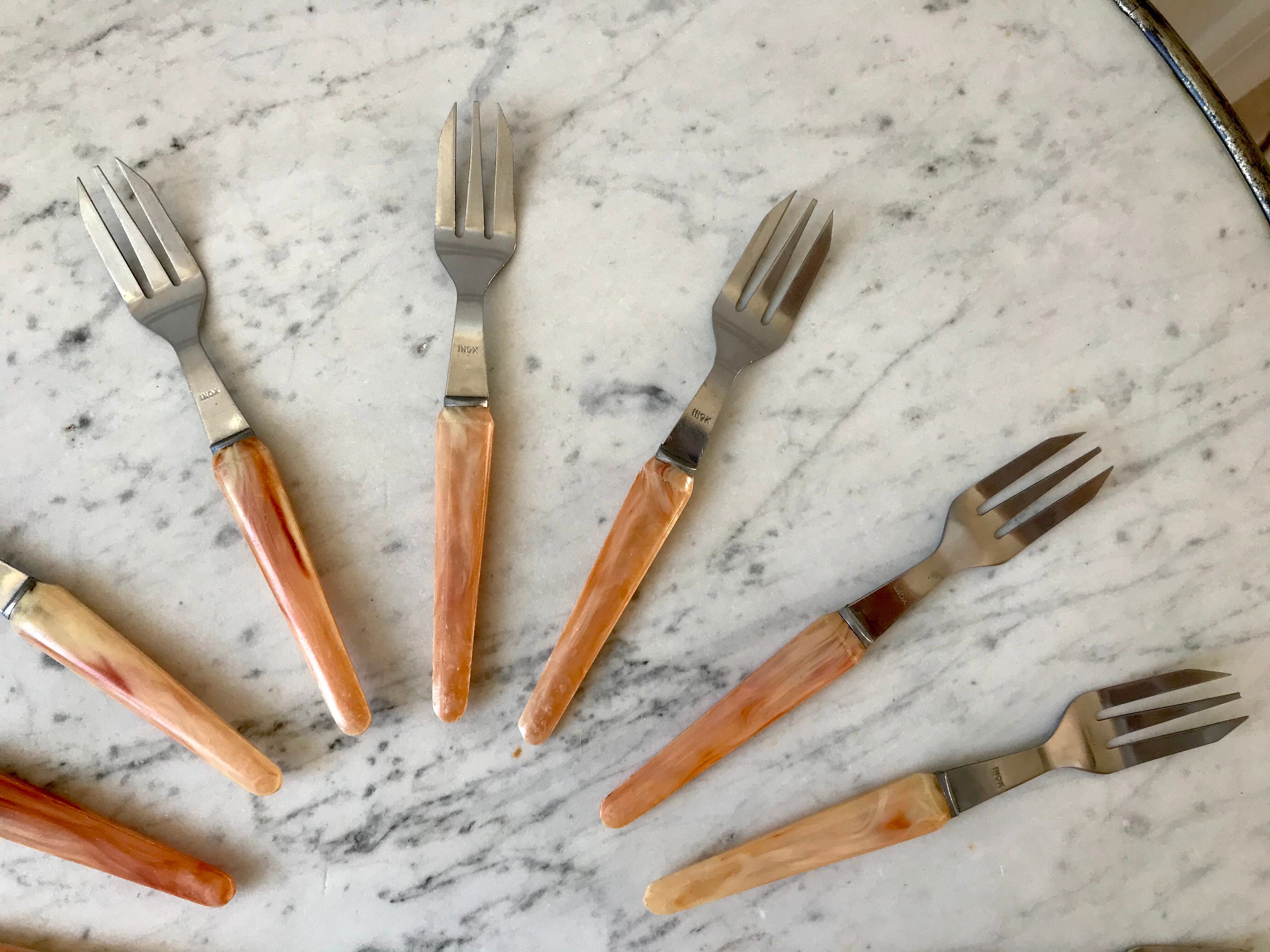 Set of 10 dessert forks in Bakelite 60s-70s