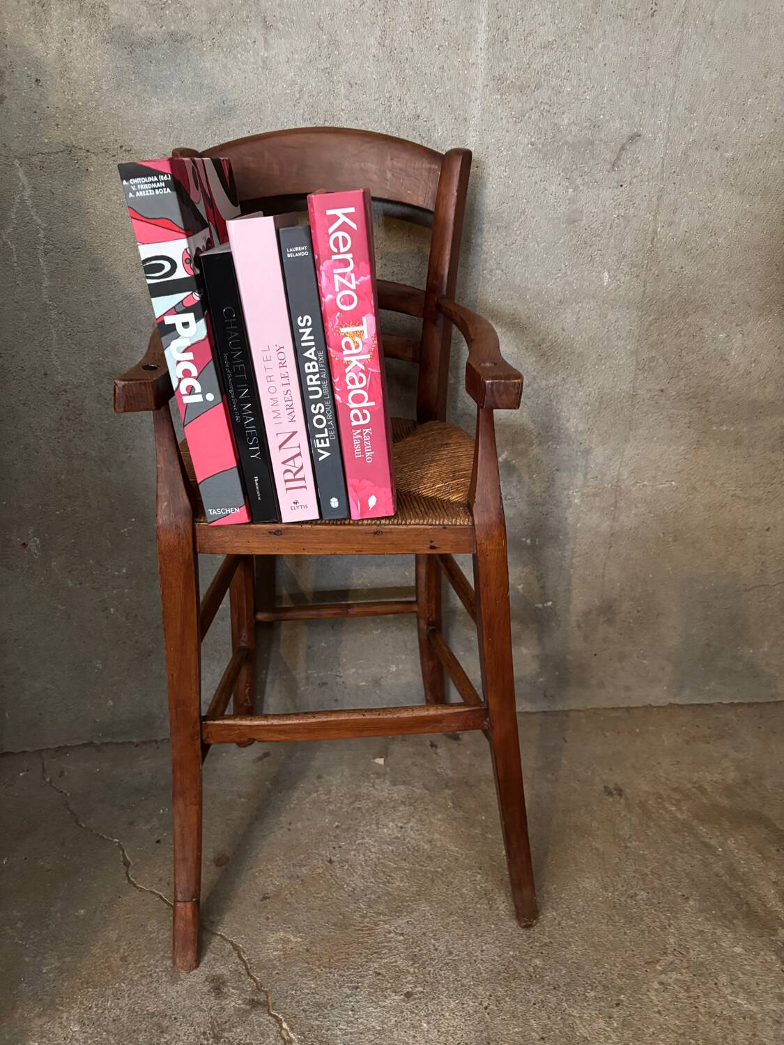 Old straw baby high chair