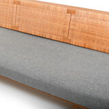 Early Daybed GE-258 in Oak and Cane by Hans J. Wegner