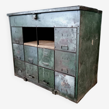 Sheet metal workshop furniture with 10 drawers