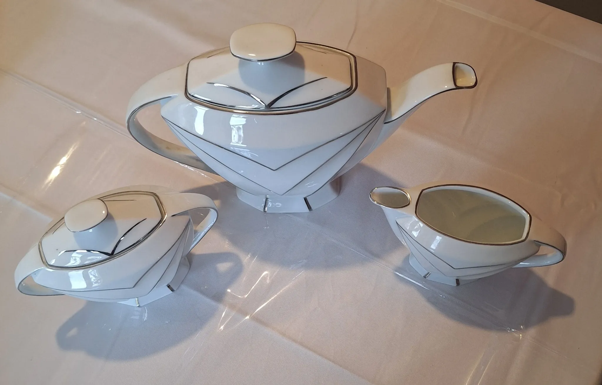 Art Deco 3-piece coffee/tea service