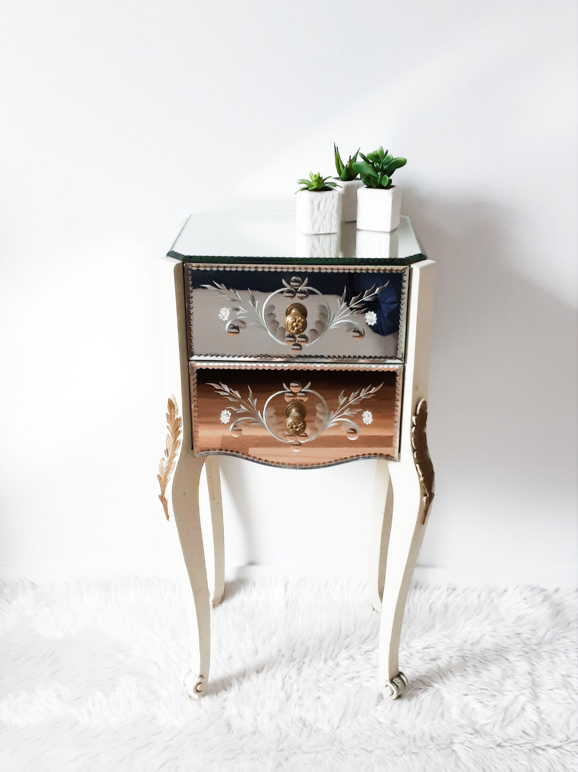 Mirror art deco bedside table