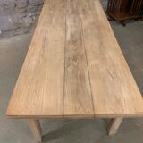 Old farm table 19th in raw solid elm