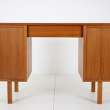 Restored danish teak desk, 1960's