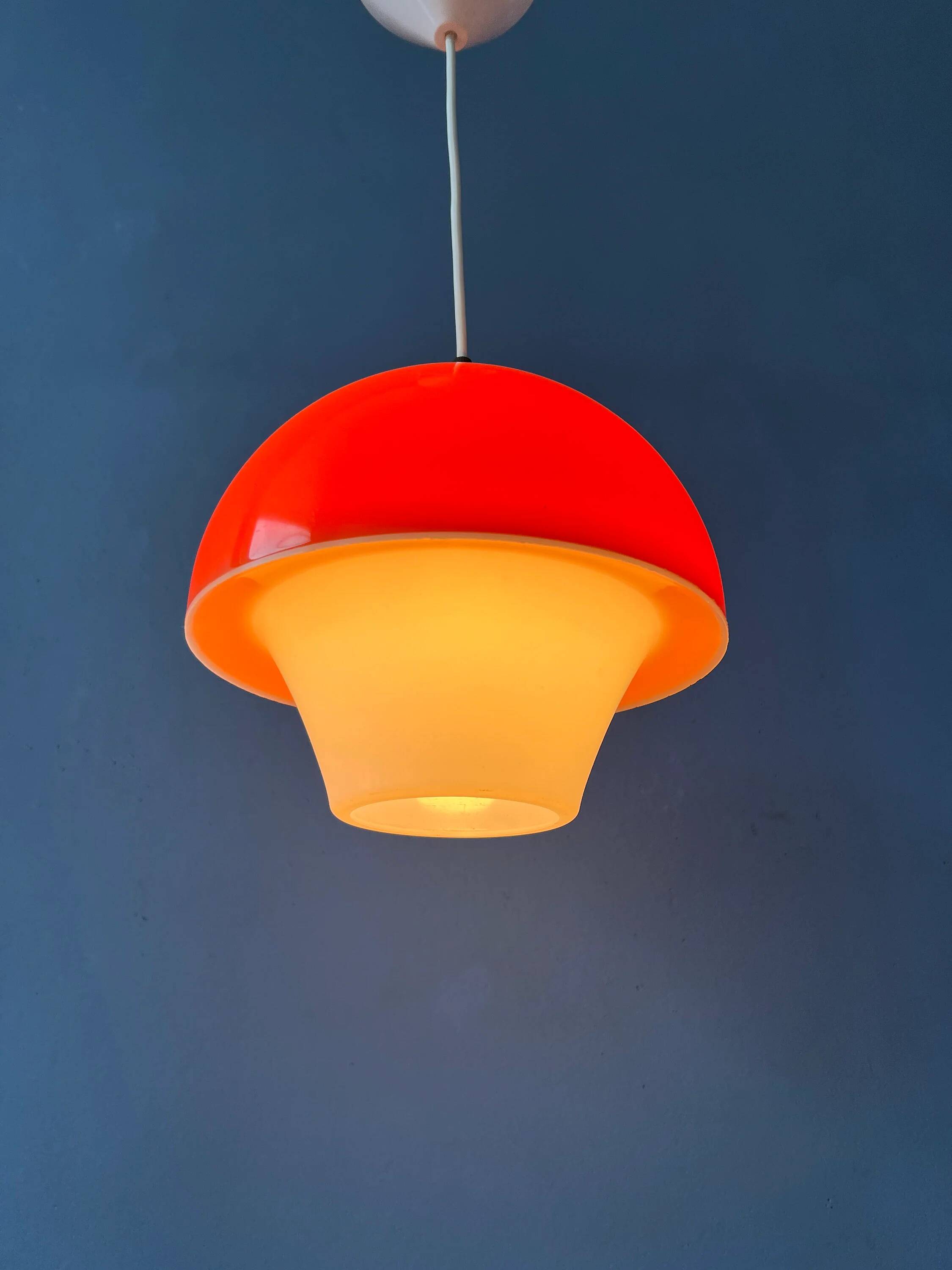 Suspension Space Age in orange and white acrylic glass