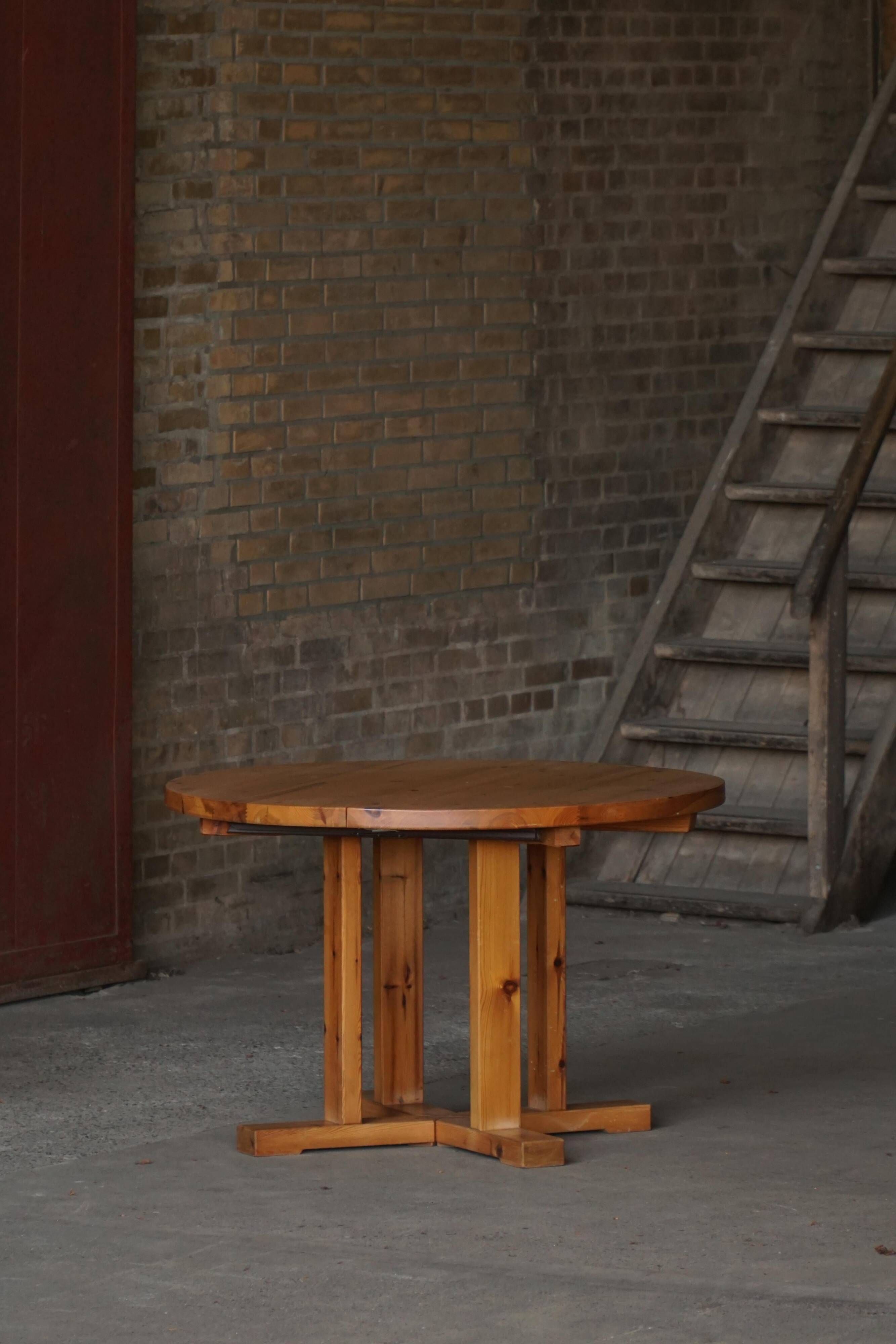 Table de salle à manger moderne danoise en pin avec rallonges, Danemark, années 1970