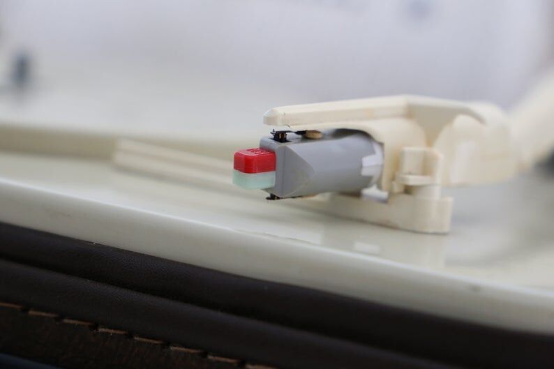 Turntable vintage Claude Paz and Visseaux