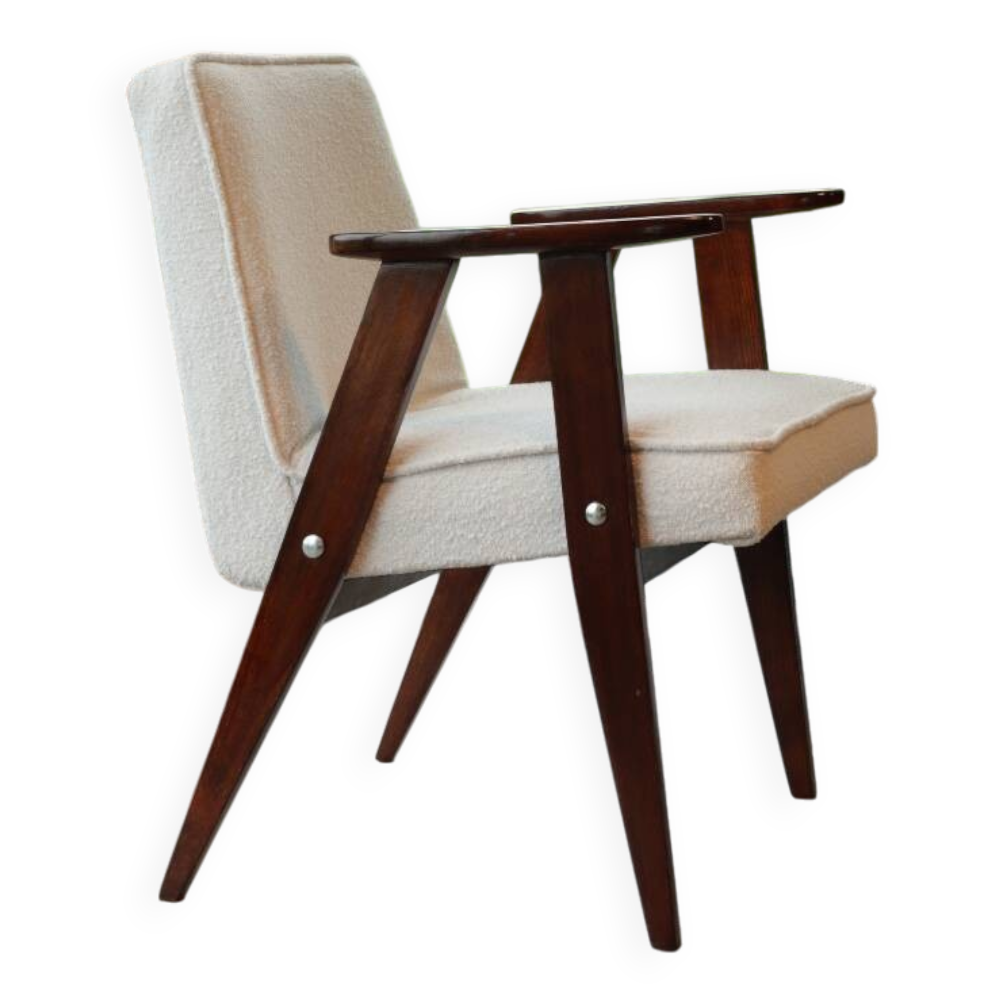 Fauteuil vintage bouclé blanc model 366 by Chierowski