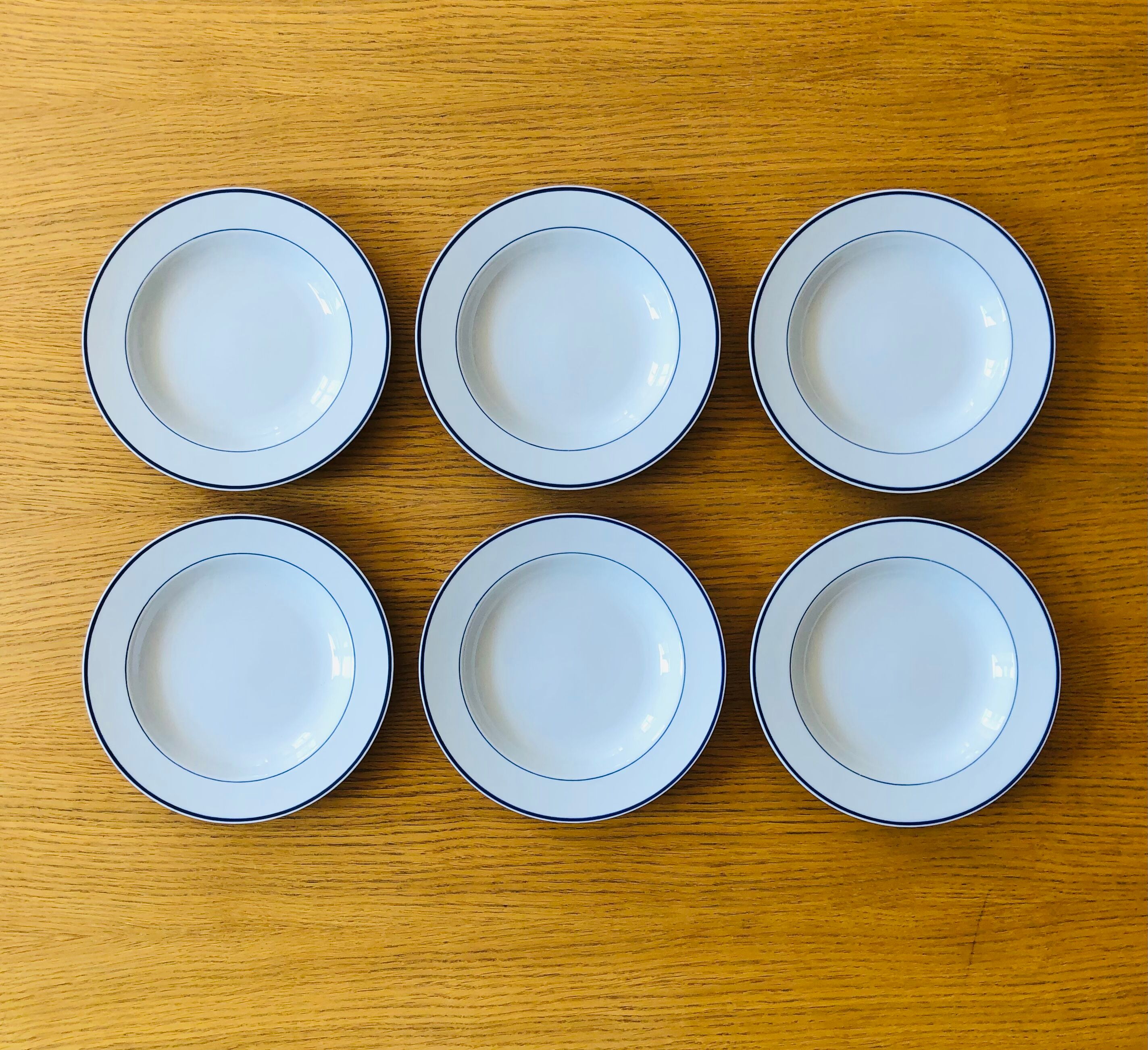 Hollow plates in Italian porcelain Tognana