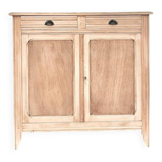 Restored Parisian buffet