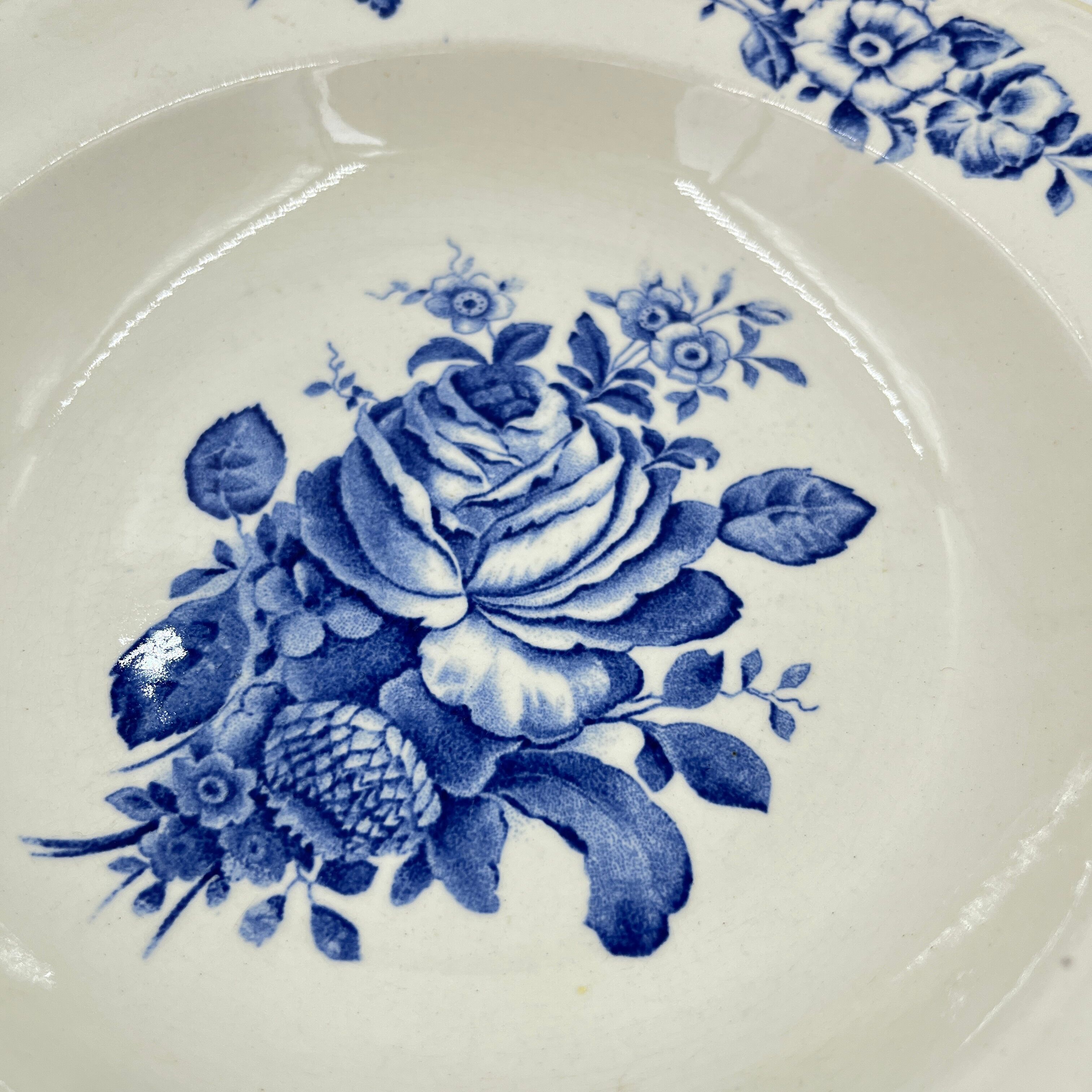 Set of 20 plates Boch Frères décor Rhodia