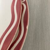 Lot de 9 assiettes et plat Digoin Sarreguemines modèle Champêtre motif œillets rouges