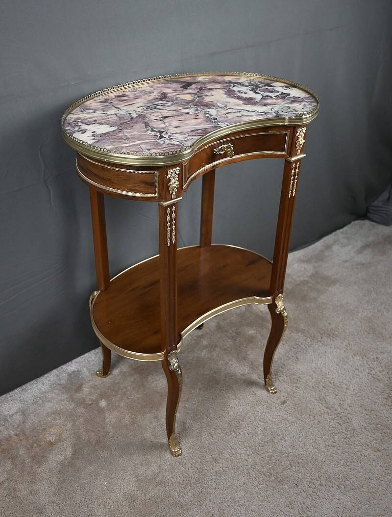 Small Kidney Table in Mahogany, Transition Style – Early 20th Century