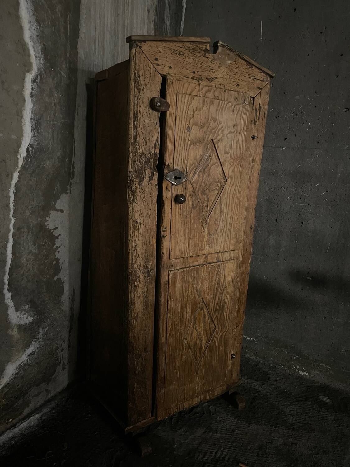18th century rustic cabinet, Spanish folk art