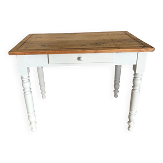 Farmhouse table