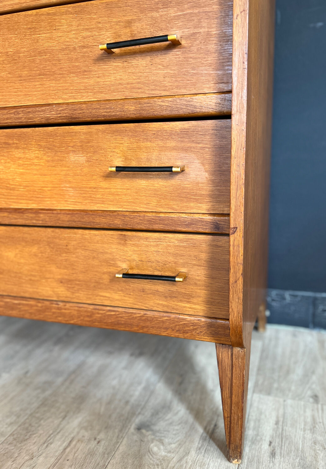 Vintage chest of drawers