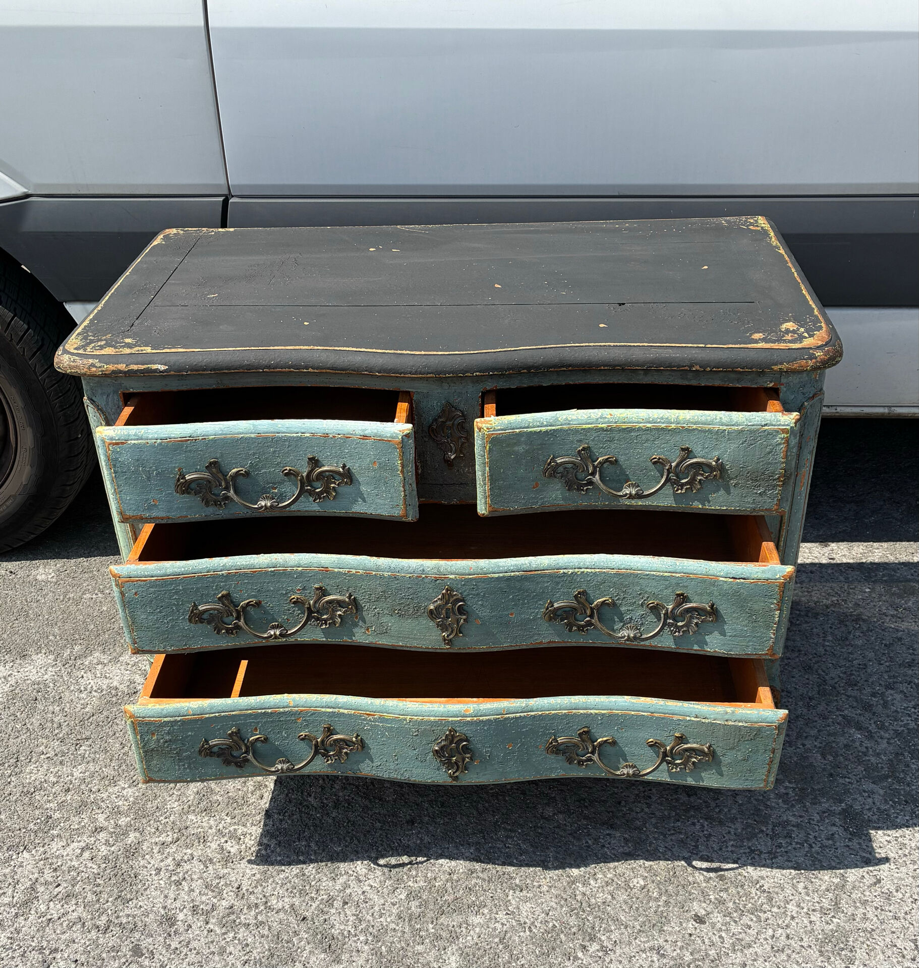 Antique Louis XV style chest of drawers