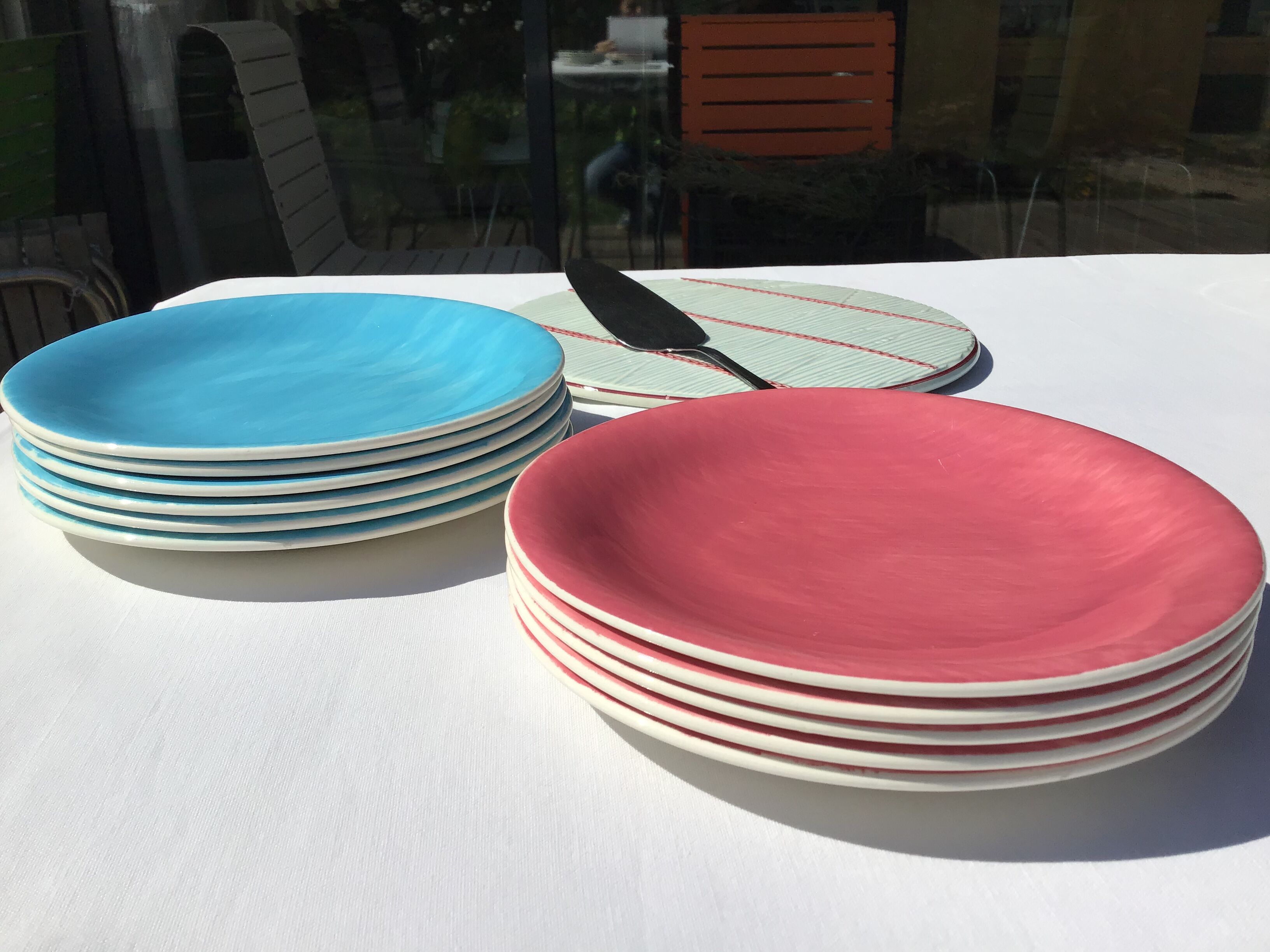 12 Hand-painted dessert plates Salins