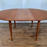 Vintage Round Table in Teak Diameter 110 with butterfly extension