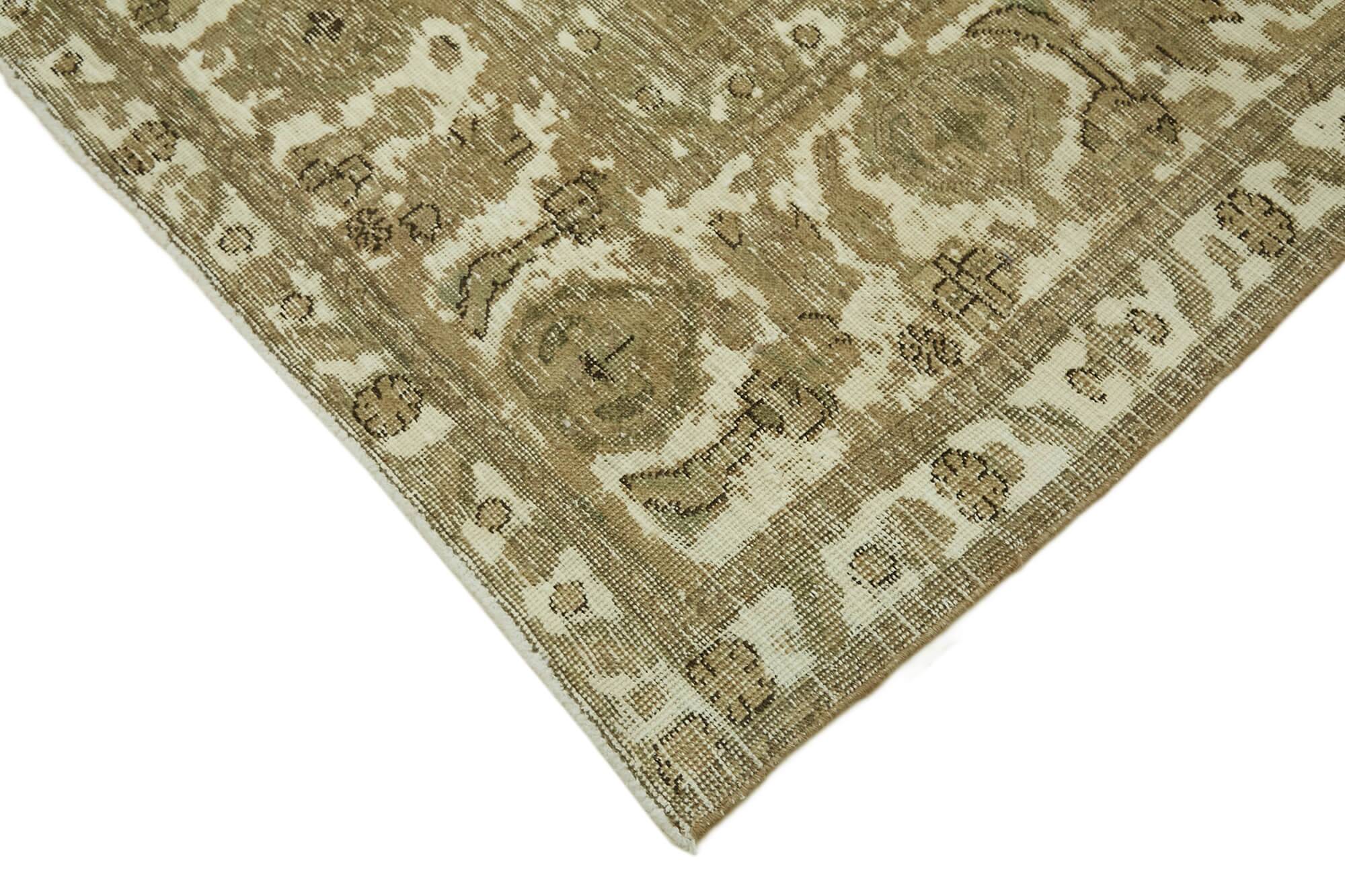 1980s 303 cm x 384 cm beige wool carpet