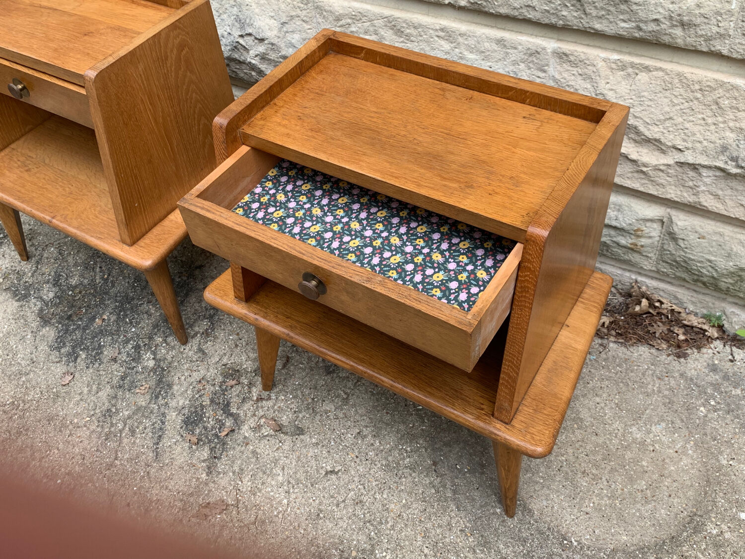 Pair of bedside feet compass solid oak vintage 1950