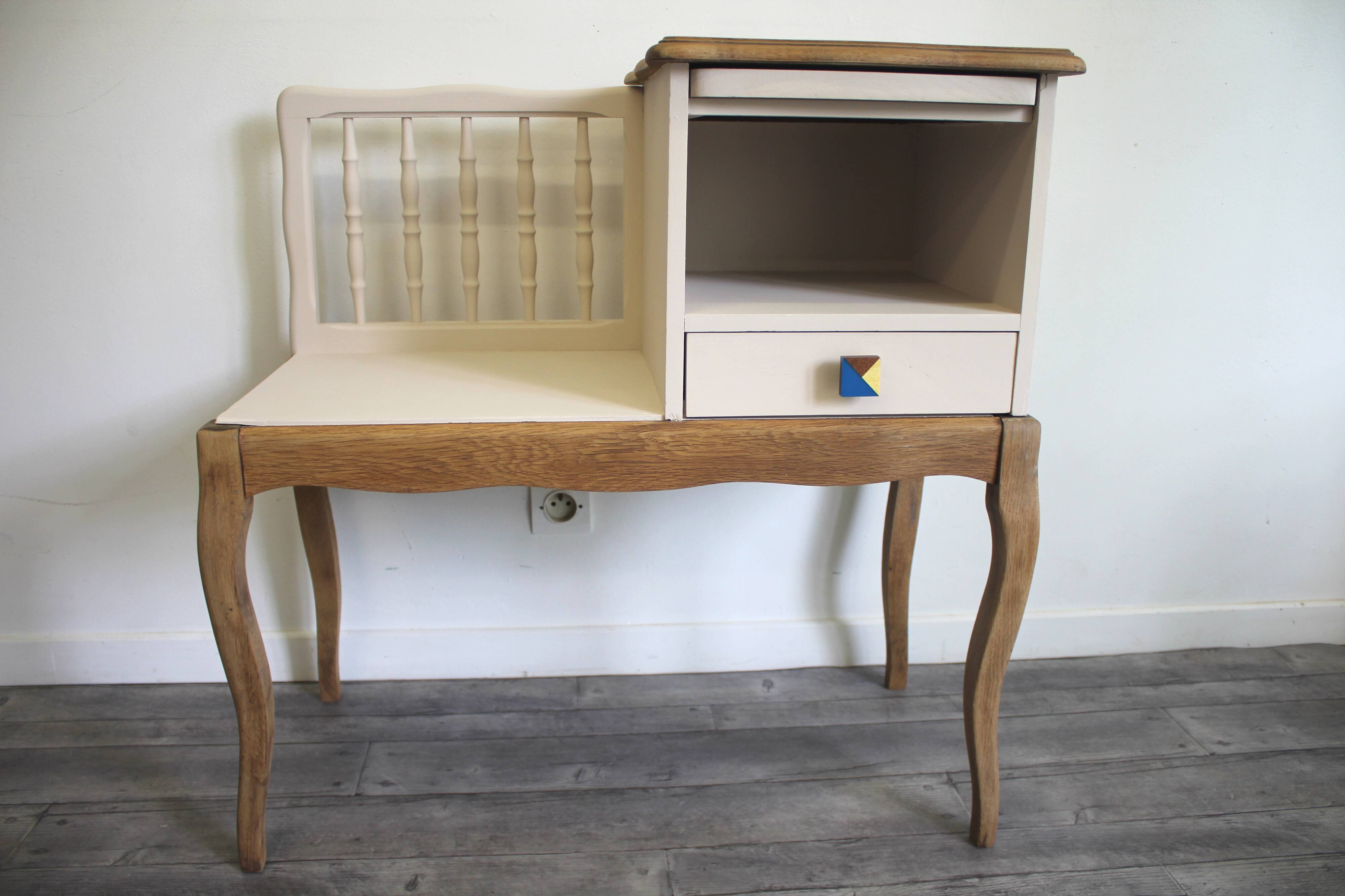 Redesigned beige and wood telephone bench