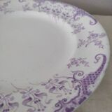Presentation plate on foot shower