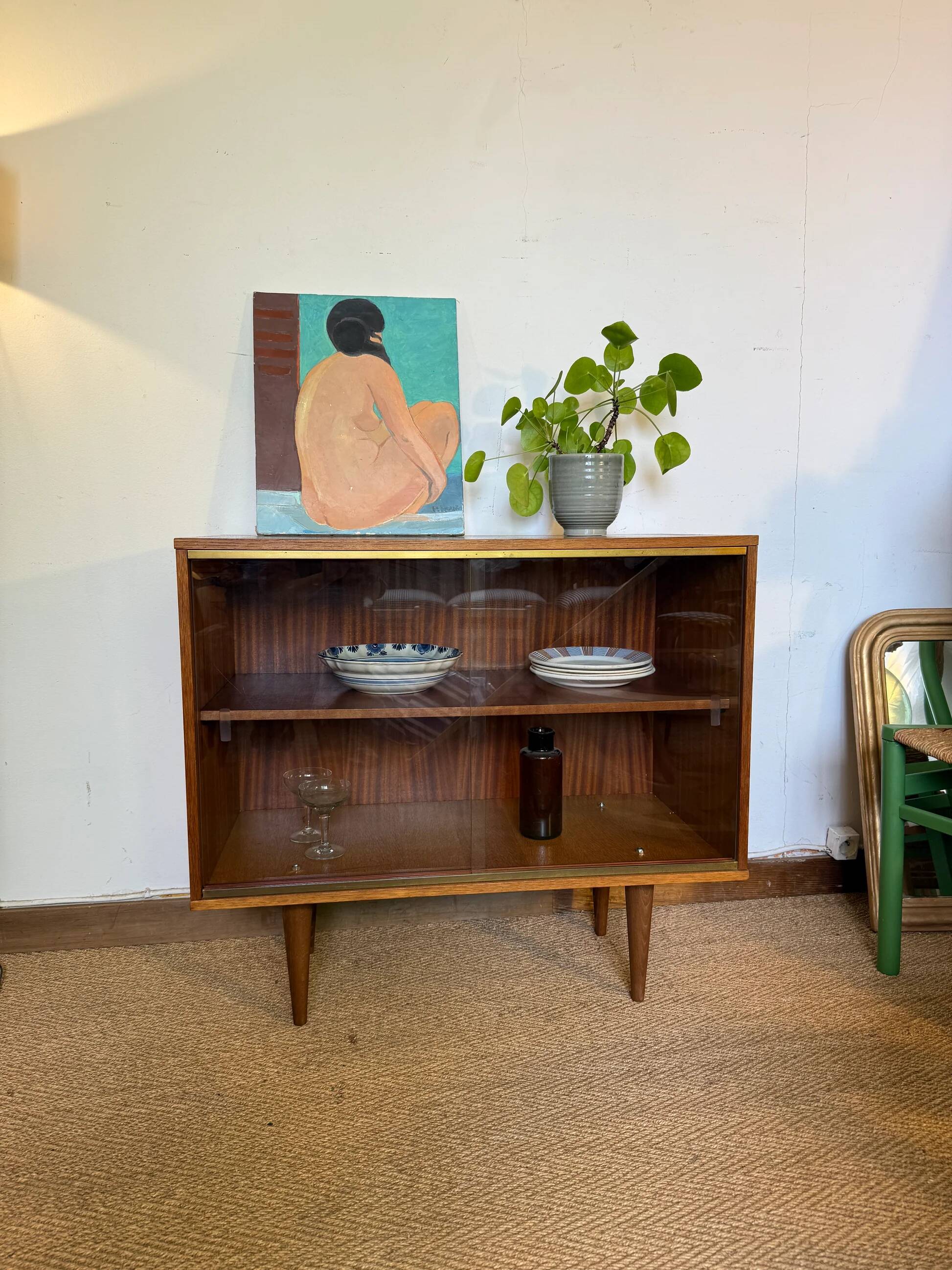 Enfilade vitrée vintage en placage de teck
