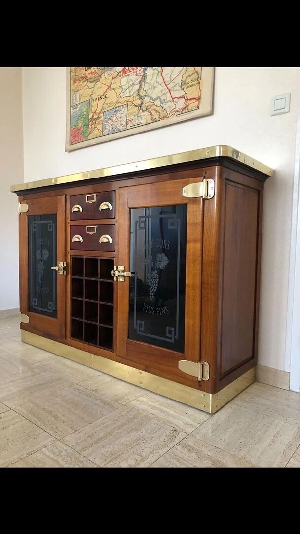 Liquor cabinet by Félix Monge – Solid wood sideboard