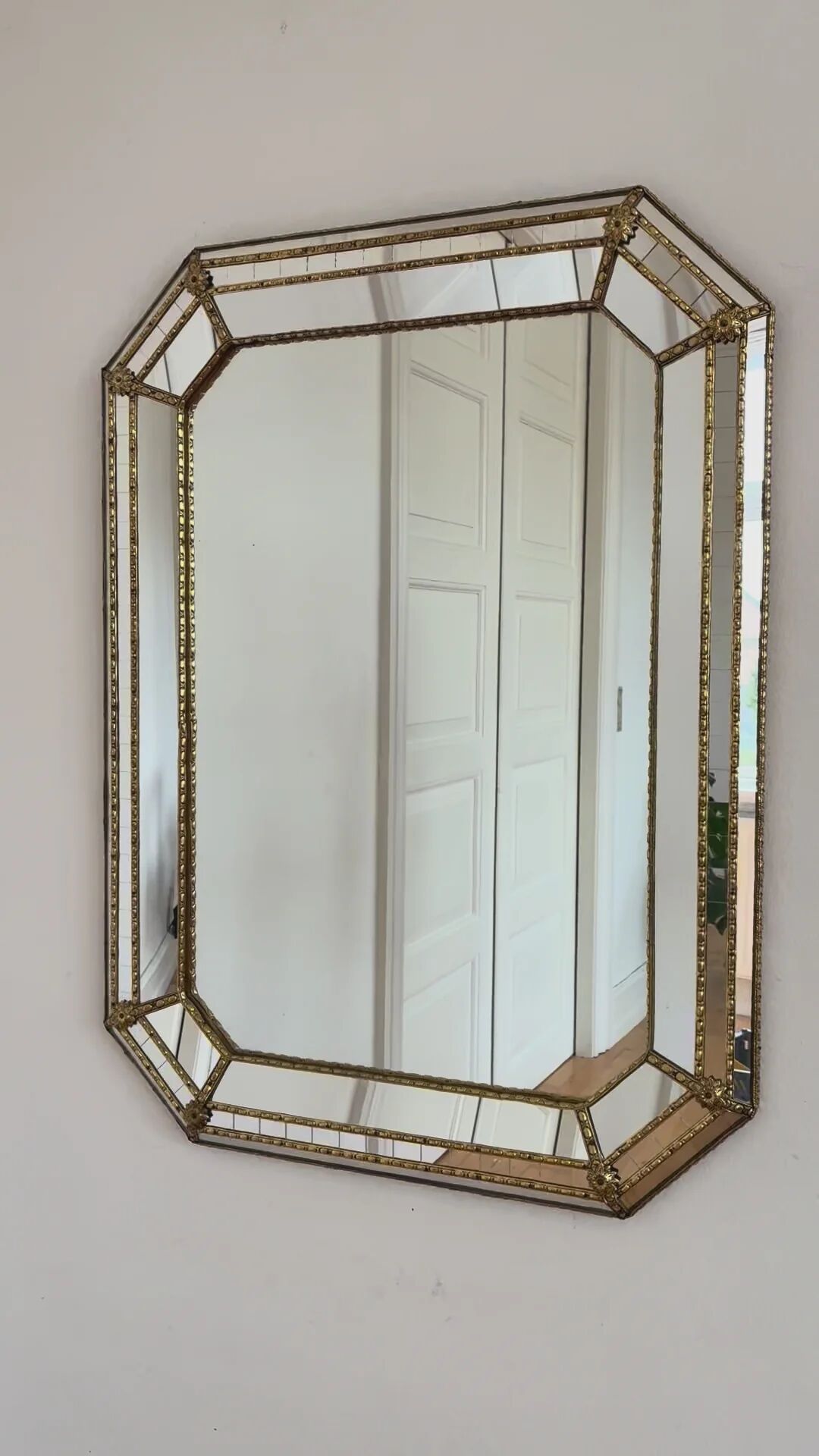 Vintage Spanish Venetian-style wall mirror, octagonal brass, 1980s Hollywood Regency