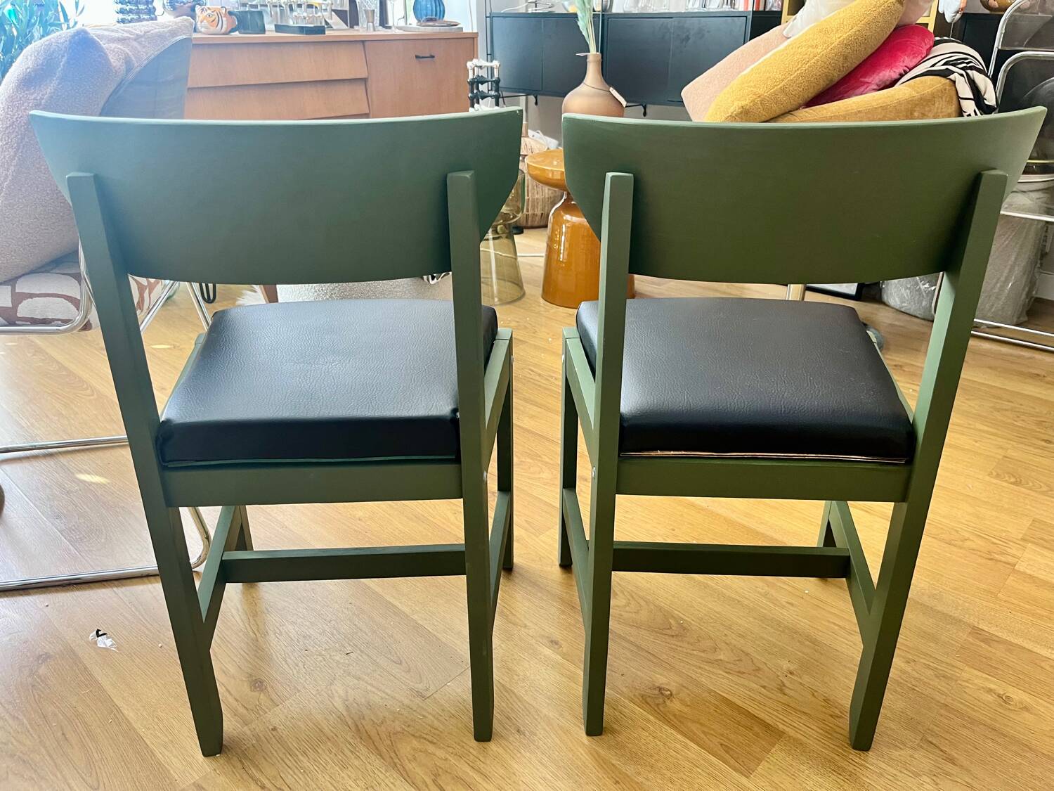 Pair of Niels Gammelgaard chairs, Natura model