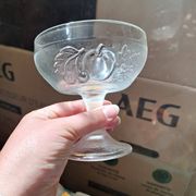Set of 8 glass fruit salad bowls, ice cream cups, mousse.