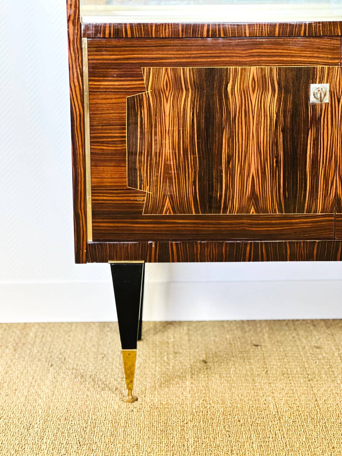 Art Deco display cabinet 1940