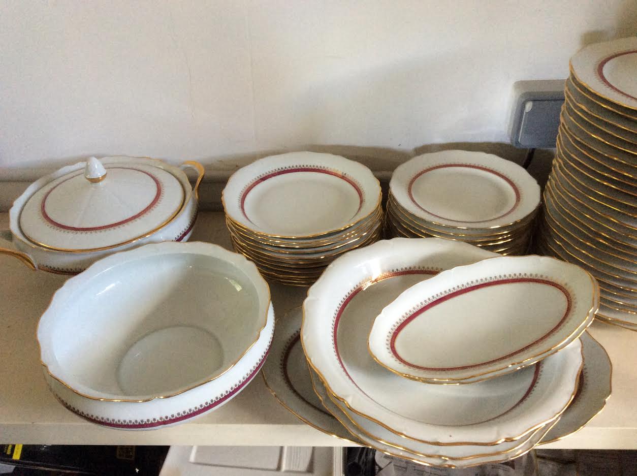 Sologne porcelain service