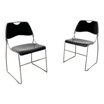 Set of minimalist postmodern stackable chairs, 1980s.