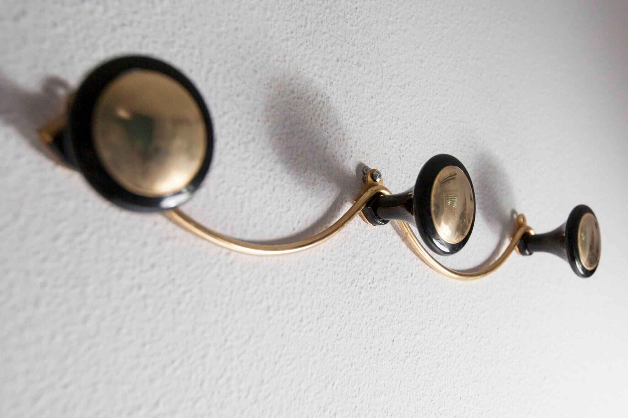 Pair of coat racks 3 hooks 1960 brass and plastic