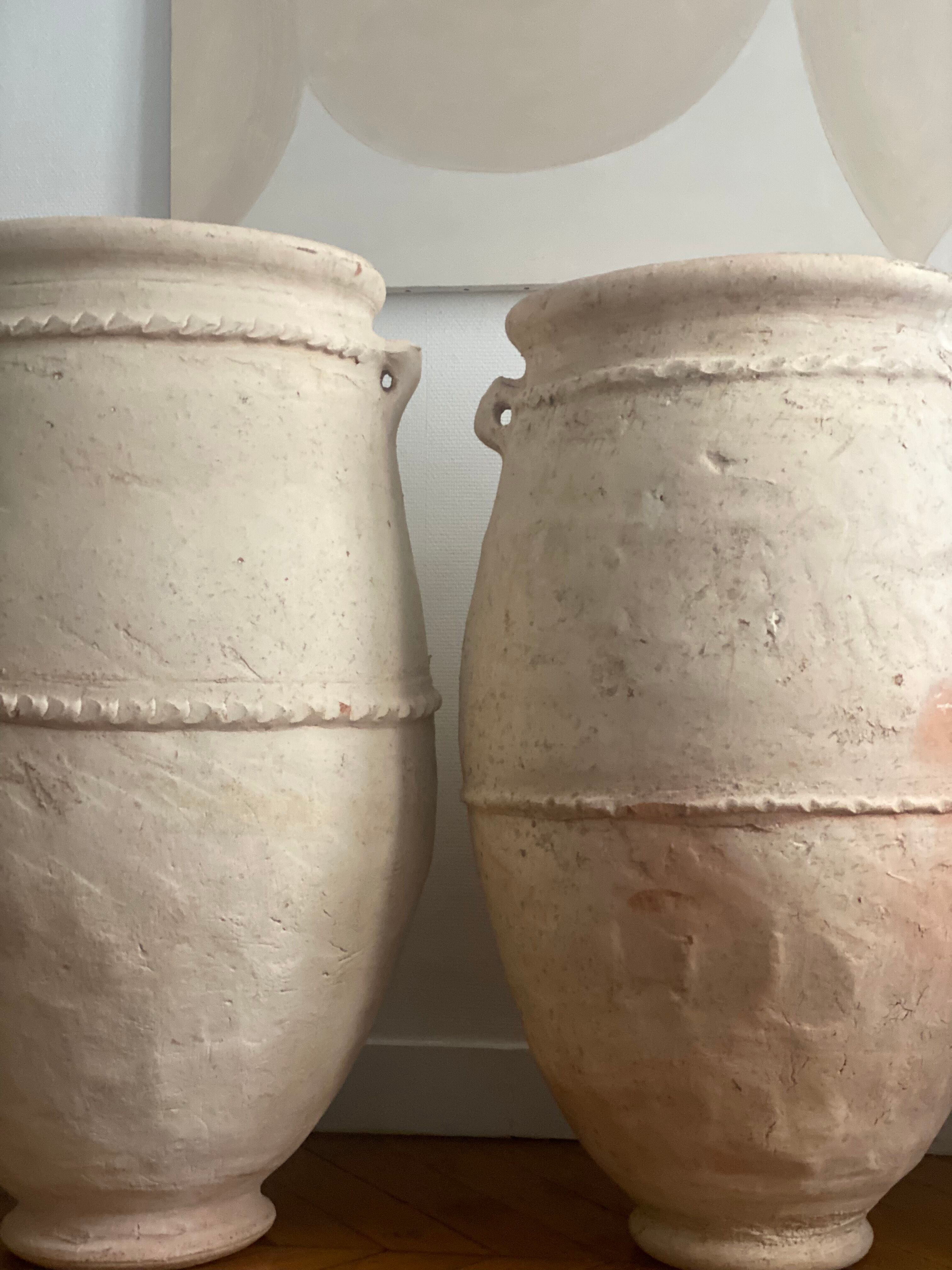 Rustic jar in bleached terracotta pottery xl