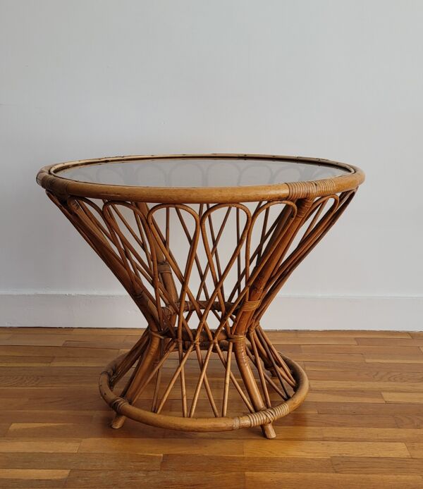 Table d'appoint en verre et rotin