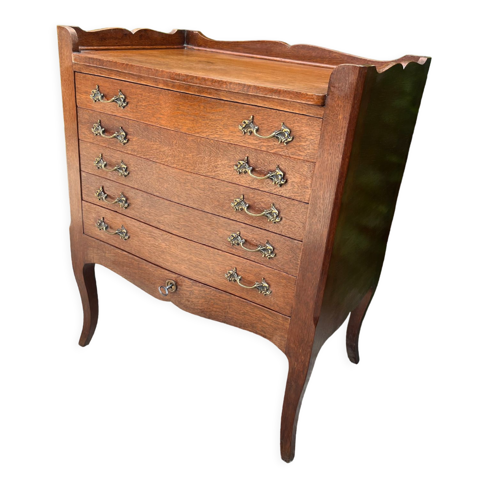 Silverware chest of drawers for housewife