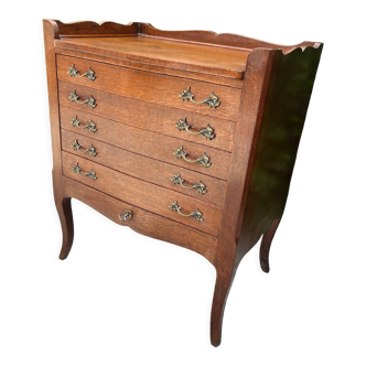 Silverware chest of drawers for housewife