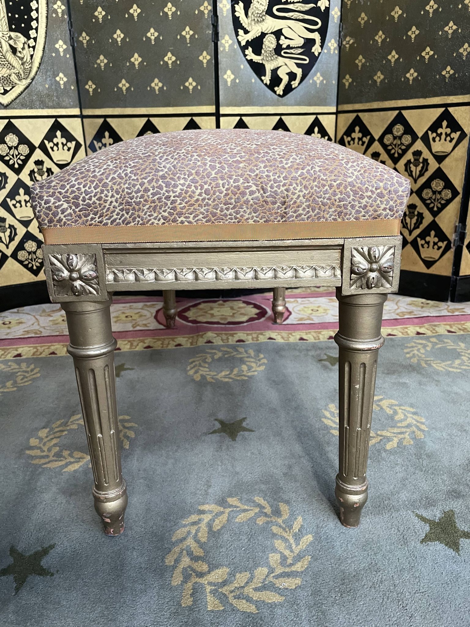 Louis XVI style entrance bench