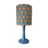 lampe à poser bois bleu, imprimé graphisme fleurs style vintage