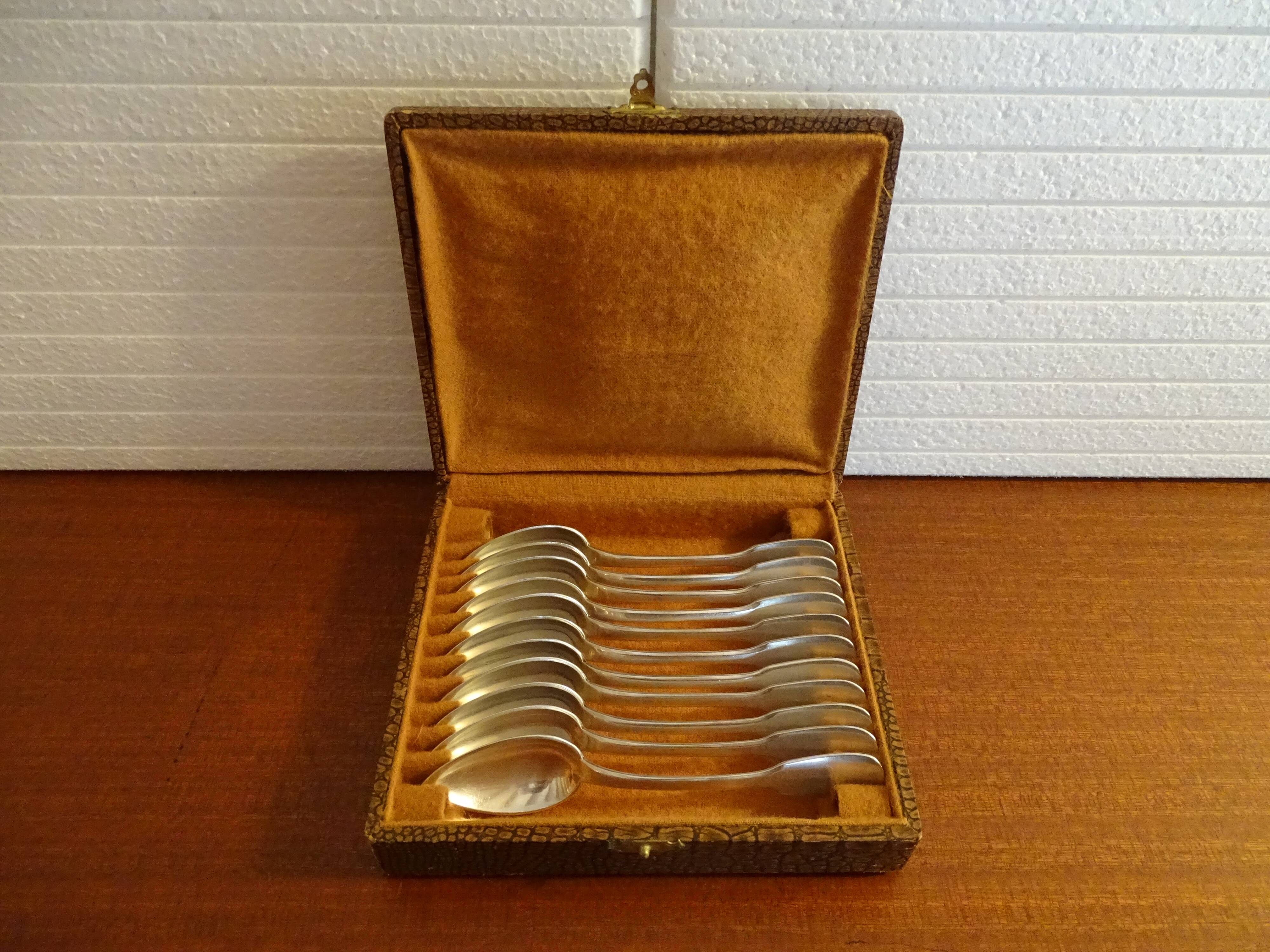 11 hallmarked Art Deco silver metal dessert/coffee spoons - 14.5 cm
